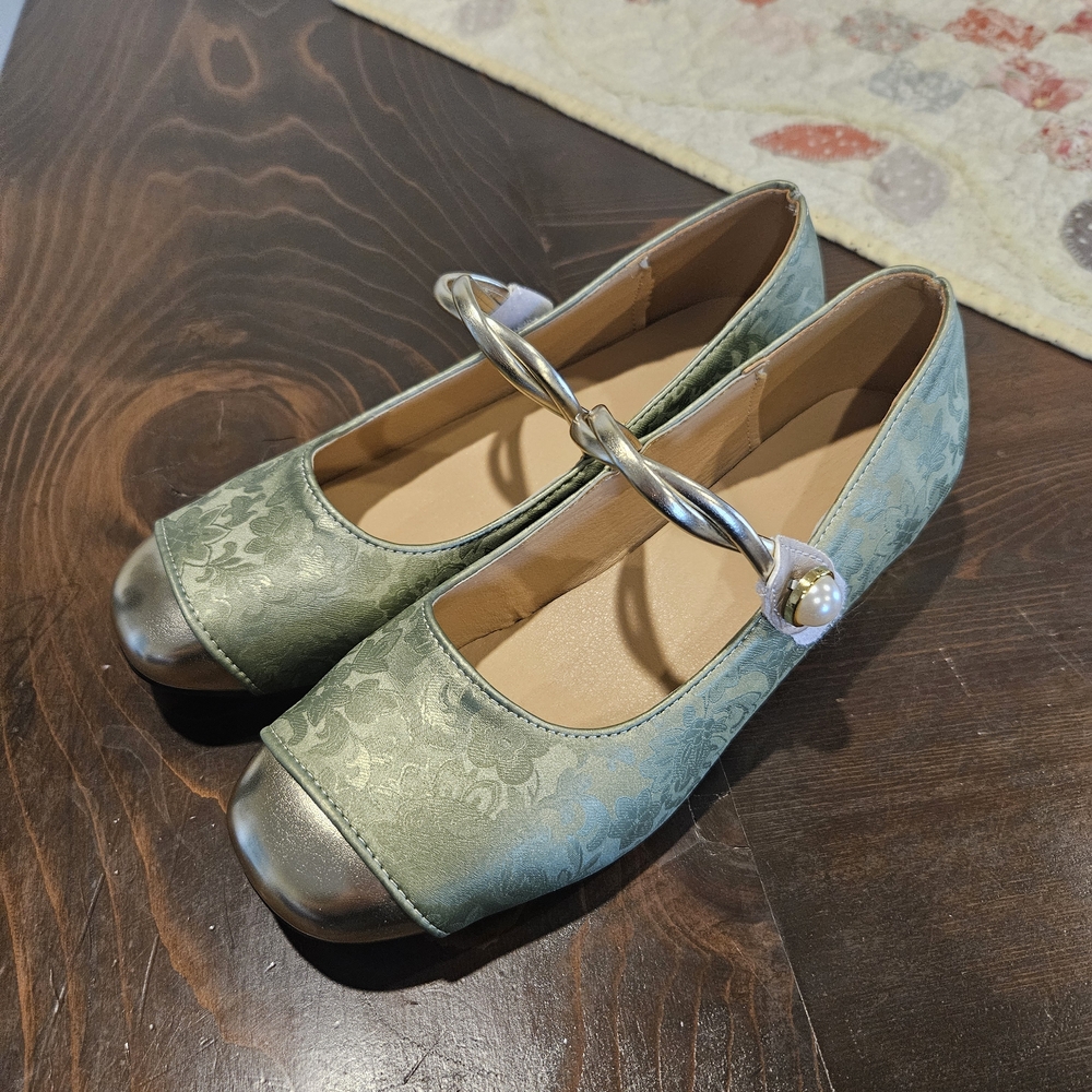 Elegant Green and Silver Women's Shoes